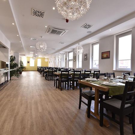 Hotel Dompes Mostar Luaran gambar