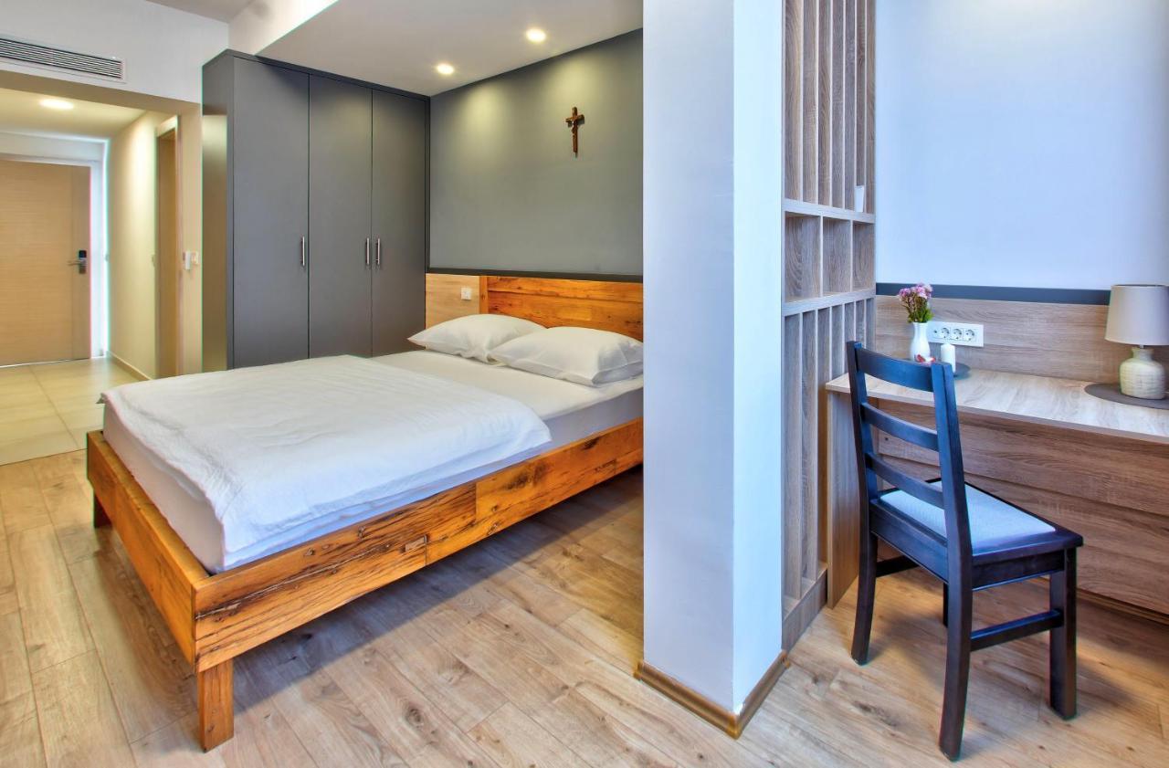 Hotel Dompes Mostar Luaran gambar
