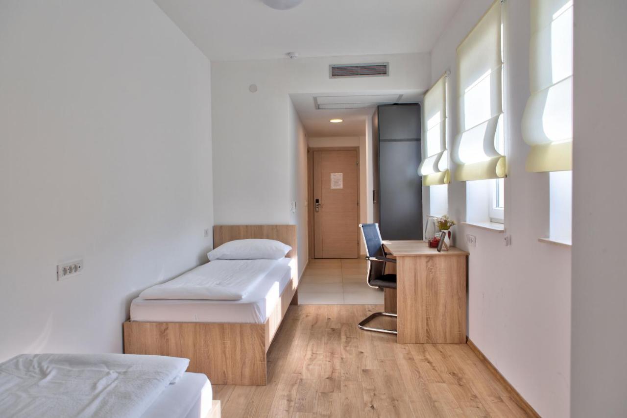 Hotel Dompes Mostar Luaran gambar