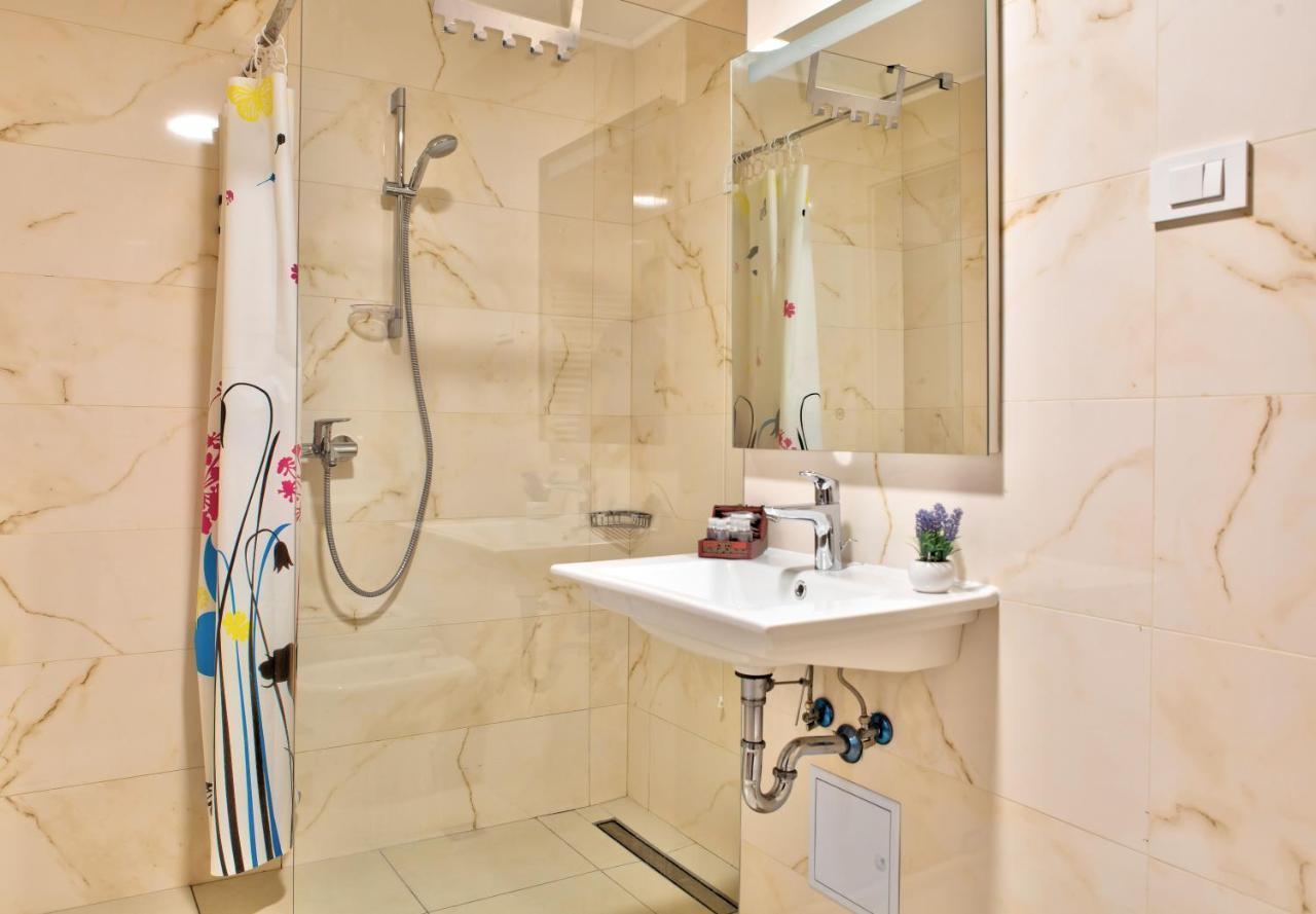 Hotel Dompes Mostar Luaran gambar