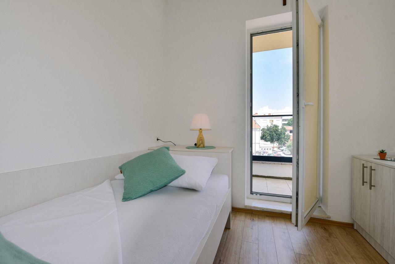Hotel Dompes Mostar Luaran gambar