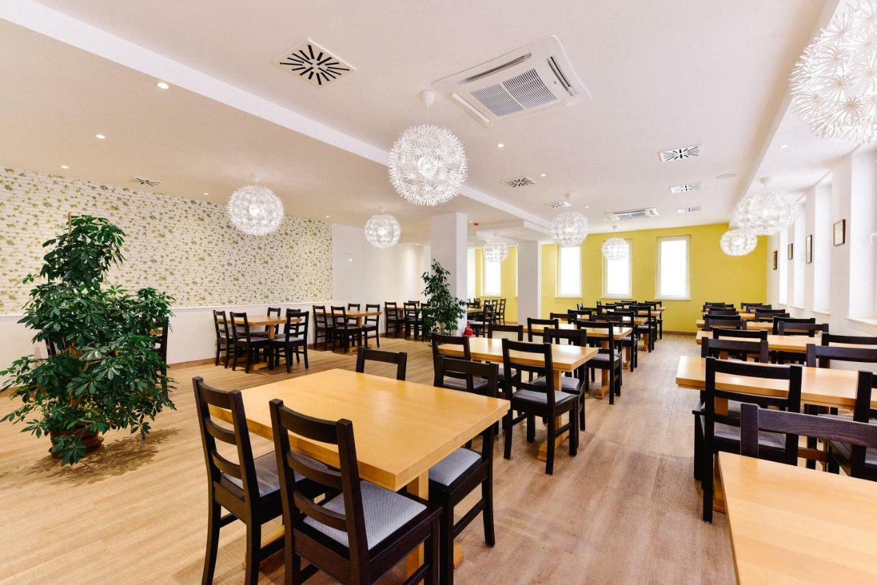 Hotel Dompes Mostar Luaran gambar